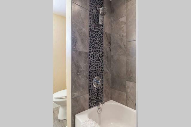 U2 - Private 2Br Walkup Apt In Dt Phx With Pkg Phoenix Exterior foto